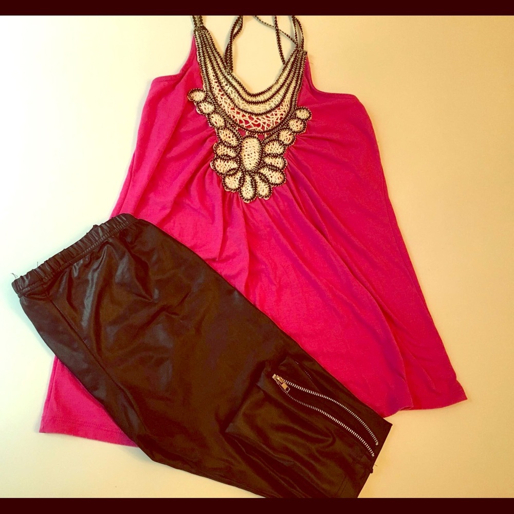 Pink tank top‎ - Picture 2 of 4